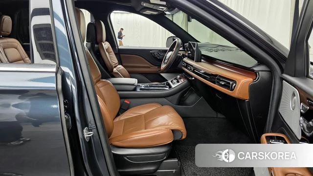 Lincoln Aviator 2nd generation 2022 Синий из Кореи, фото 2