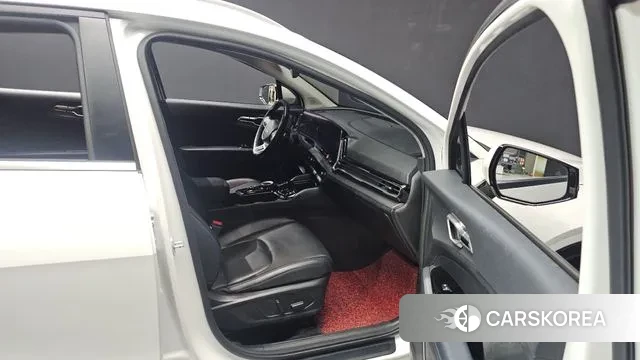 Kia Sportage 5th Generation 2022 Белый из Кореи, фото 2