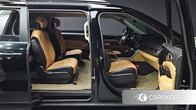 Kia Carnival 4th generation 2022 Черный из Кореи, фото 2