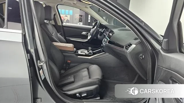 BMW 3 Series (G20) 2022 Серый из Кореи, фото 2