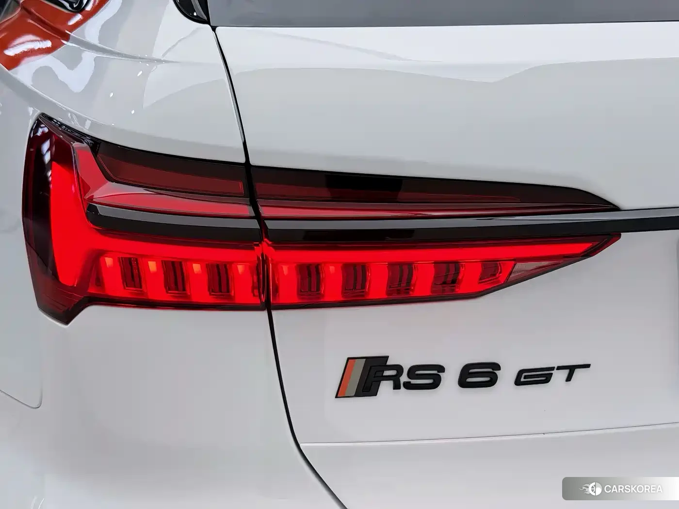 Audi RS 6 2025 Белый из Китая, фото 2