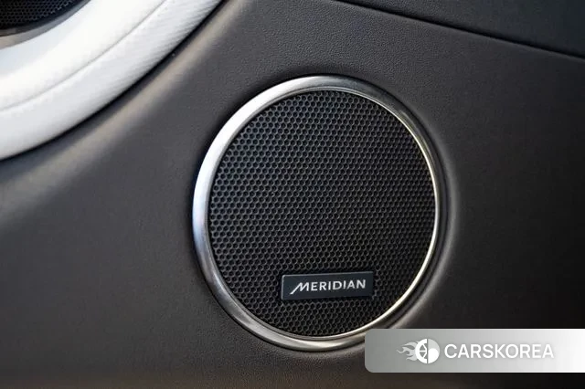 Land Rover Discovery Sports 2nd Generation 2024 Белый из Кореи, фото 2