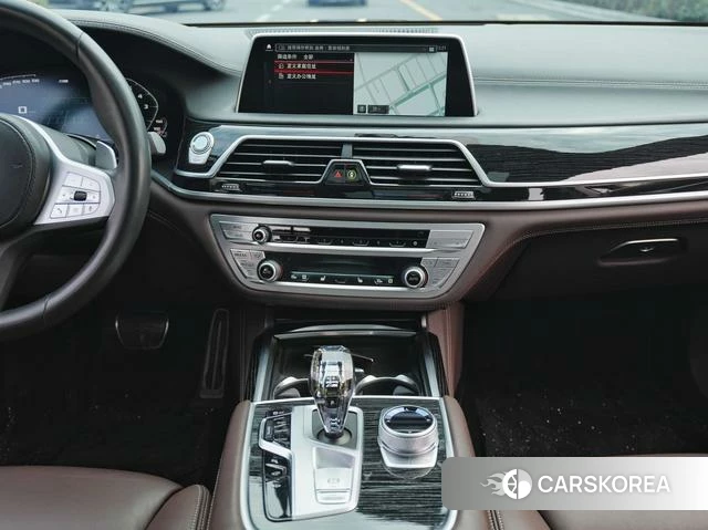 BMW 7 series 2022 Черный из Китая, фото 2