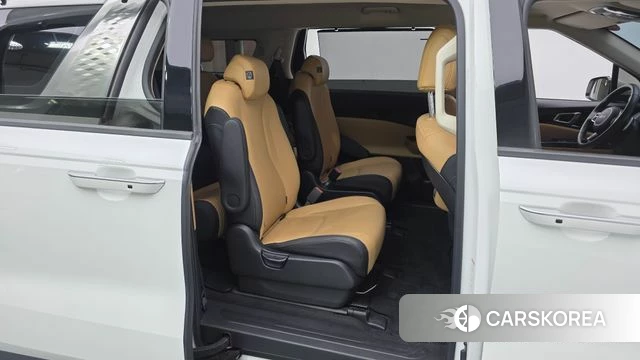 Kia Carnival 4th generation 2022 Белый из Кореи, фото 2