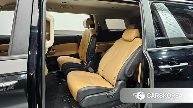Kia Carnival 4th generation 2022 Черный из Кореи, фото 2