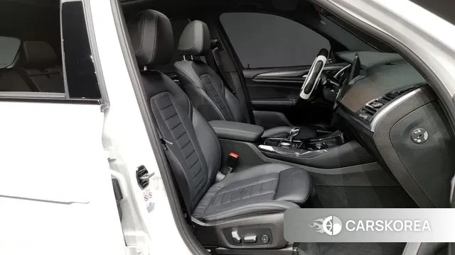 BMW X3 (G01) 2023 Белый из Кореи, фото 2