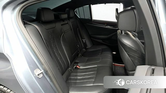 BMW 5 Series (G30) 2020 Серый из Кореи, фото 2