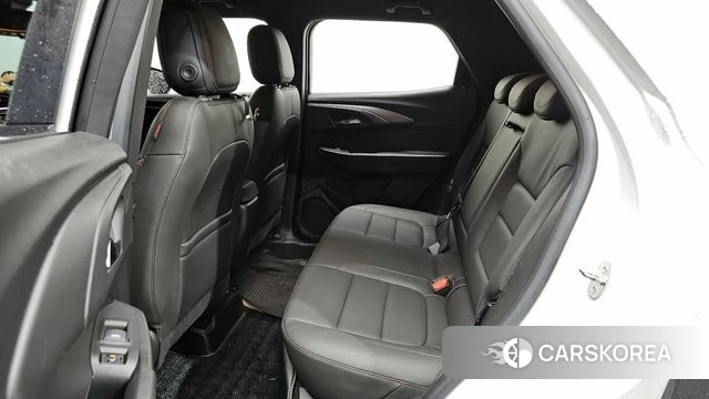 Chevrolet (GM Daewoo) Trailblazer 2023 Белый из Кореи, фото 2