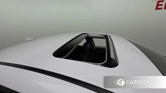 Hyundai The New Avante AD 2018 Белый из Кореи, фото 2