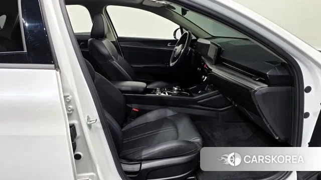 Kia The New K5 3rd generation 2024 Белый из Кореи, фото 2