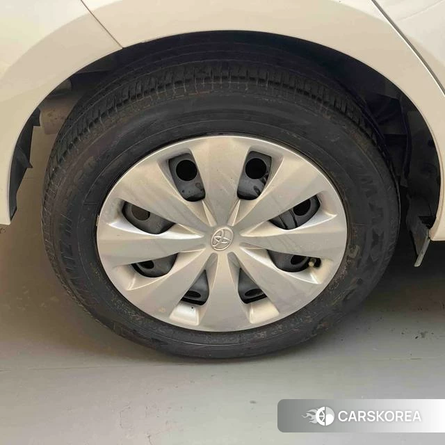 Toyota YARIS L Zhixuan 2022 Белый из Китая, фото 2