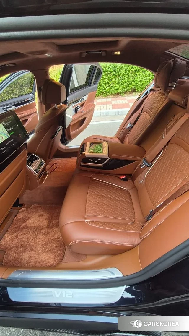 BMW 7 Series (G11) 2019 Черный из Кореи, фото 2