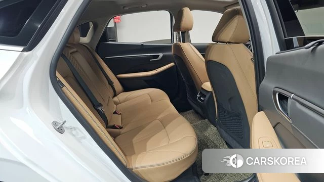 Hyundai Sonata D Edge Hybrid (DN8) 2025 Белый из Кореи, фото 2