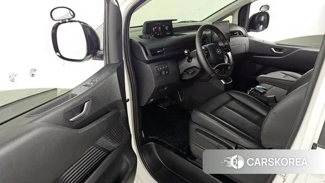 Hyundai Staria 2023 Белый из Кореи, фото 2