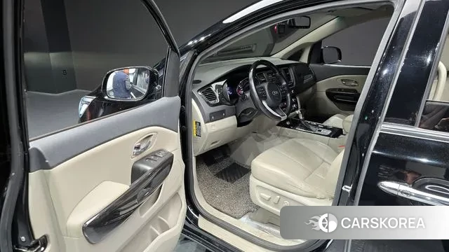 Kia The New Carnival 2019 Черный из Кореи, фото 2