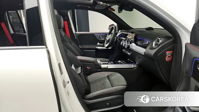 Mercedes-Benz GLB-Class X247 2025 Белый из Кореи, фото 2