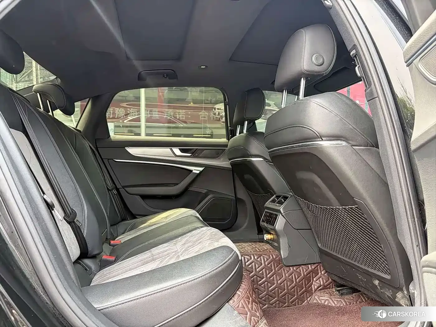 Audi A6L 2022 Черный из Китая, фото 2