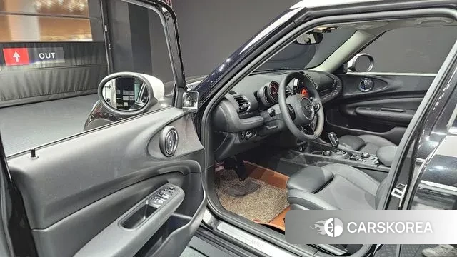 Mini Cooper Clubman 2021 Черный из Кореи, фото 2