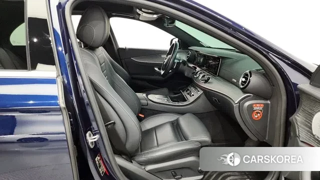 Mercedes-Benz E-Class W213 2020 Синий из Кореи, фото 2