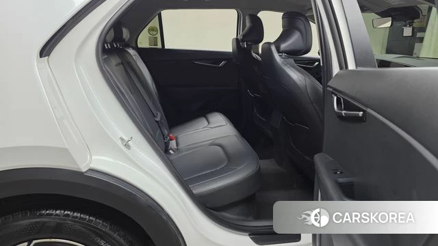 Kia Di Ol Nu Niro 2022 Белый из Кореи, фото 2