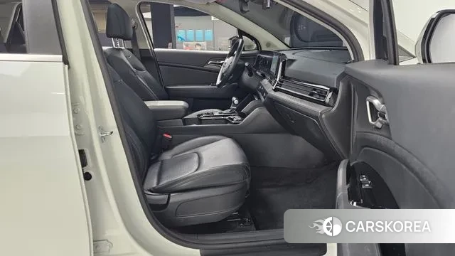 Kia Sportage 5th Generation 2022 Белый из Кореи, фото 2