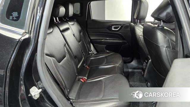 Jeep Compass 2nd Generation 2022 Черный из Кореи, фото 2