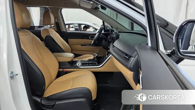 Kia Carnival 4th generation 2022 Белый из Кореи, фото 2