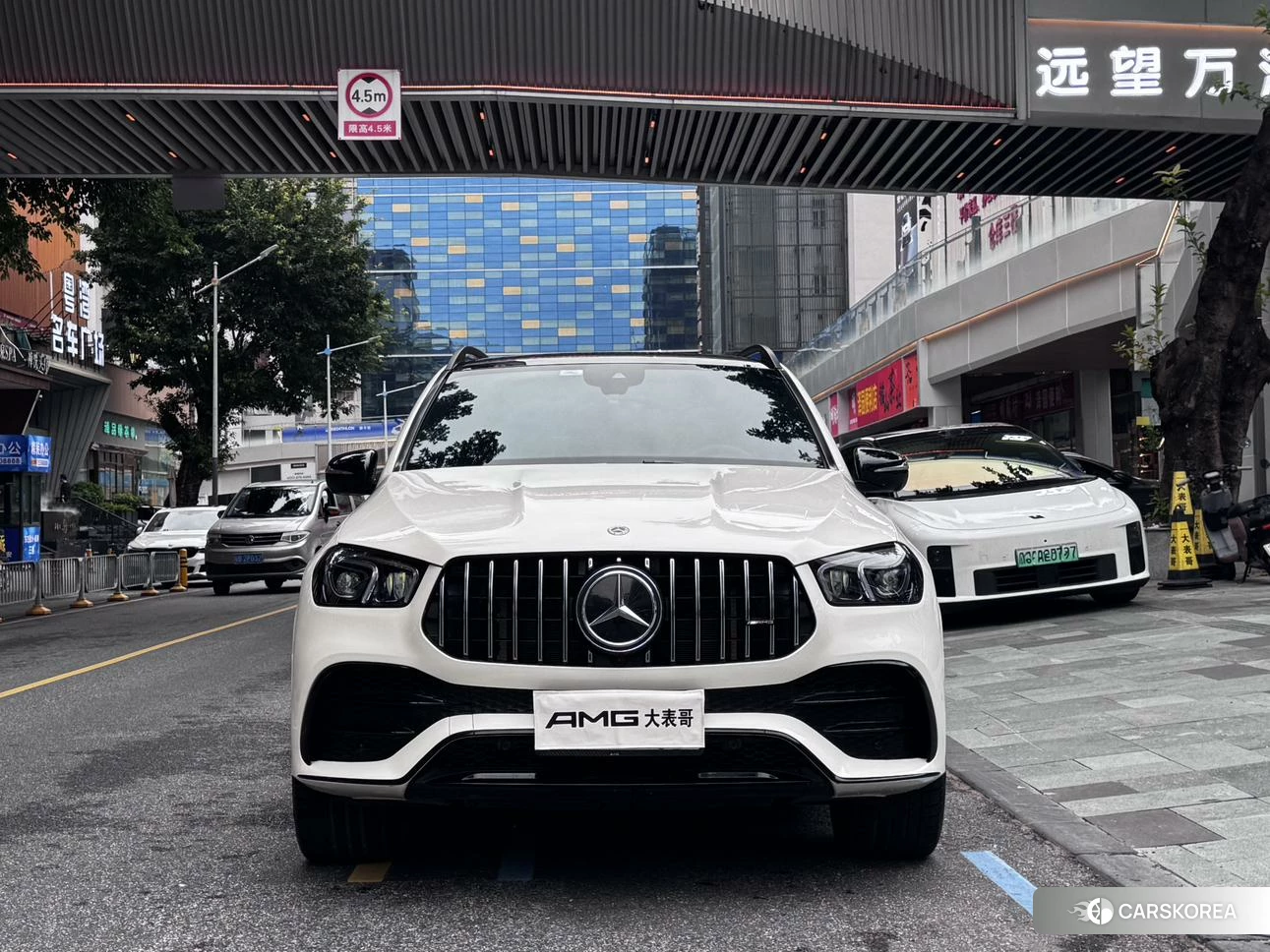 Mercedes-Benz GLE AMG 2022 Белый из Китая, фото 2