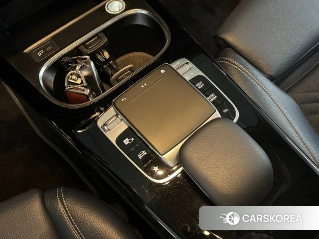 Mercedes-Benz A-Class W177 2019 Белый из Кореи, фото 2