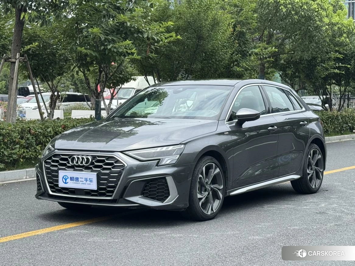 Audi A3 2021 Темно-серый из Китая, фото 2