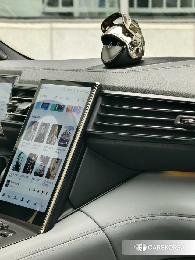 Weilai ES6 2021 Серебристо-серый из Китая, фото 2