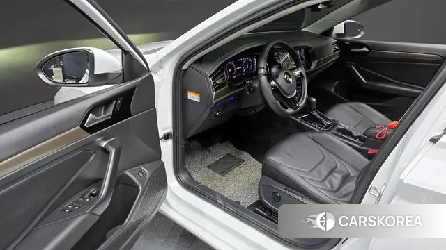 Volkswagen 7th Generation of Jetta 2021 Белый из Кореи, фото 2