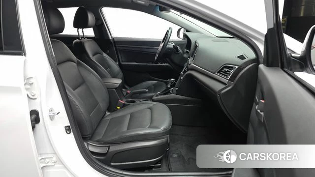 Hyundai Avante AD 2018 Белый из Кореи, фото 2