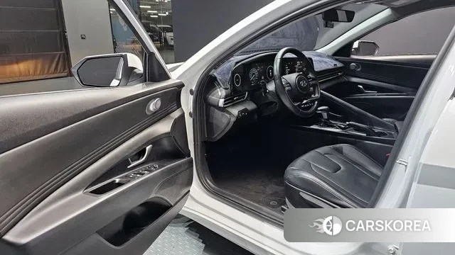 Hyundai Avante (CN7) 2022 Белый из Кореи, фото 2