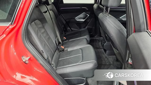 Audi Q3 (F3) 2020 Красный из Кореи, фото 2