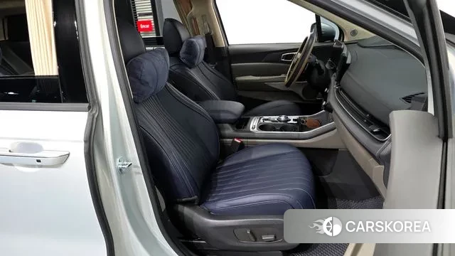 Kia The New Carnival 4th Generation 2025 Серебряный из Кореи, фото 2