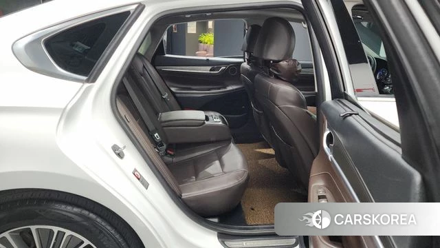 Hyundai Grandeur IG Hybrid 2018 Белый из Кореи, фото 2