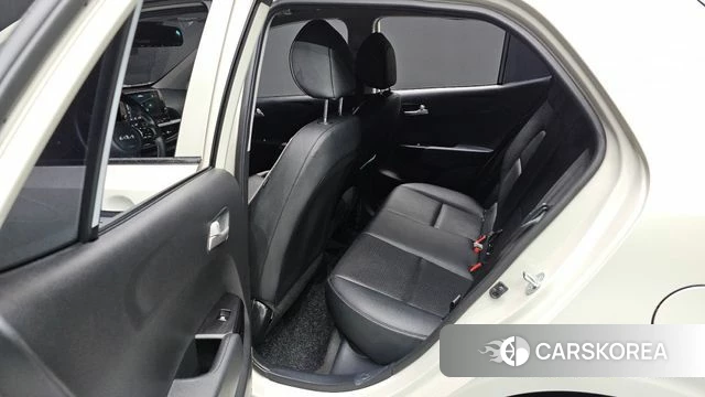 Kia Morning Urban (JA) 2023 Жемчужный цвет из Кореи, фото 2