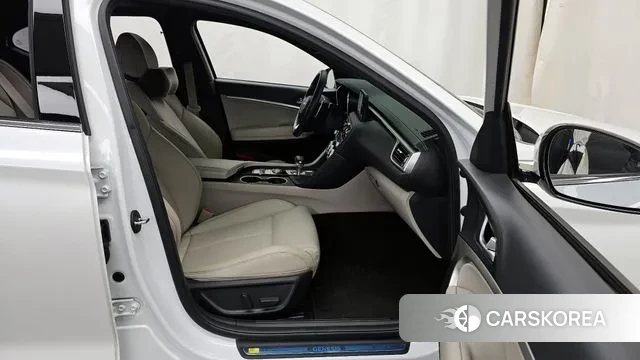 Genesis The New G70 2021 Белый из Кореи, фото 2