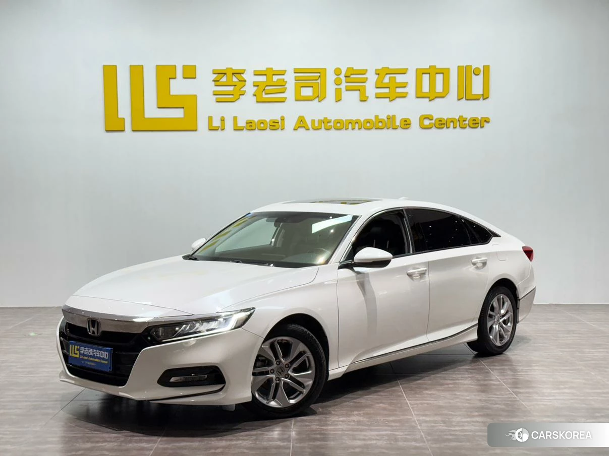 Honda Accord 2019 Белый из Китая, фото 2