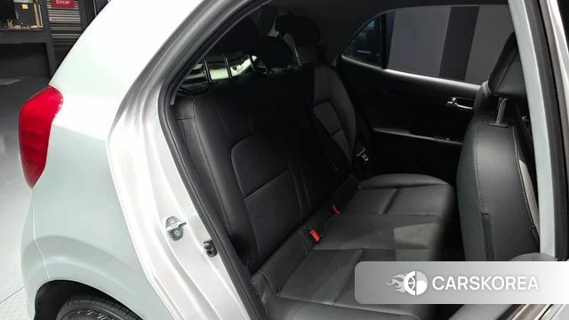 Kia Morning Urban (JA) 2023 Серебристо-серый из Кореи, фото 2