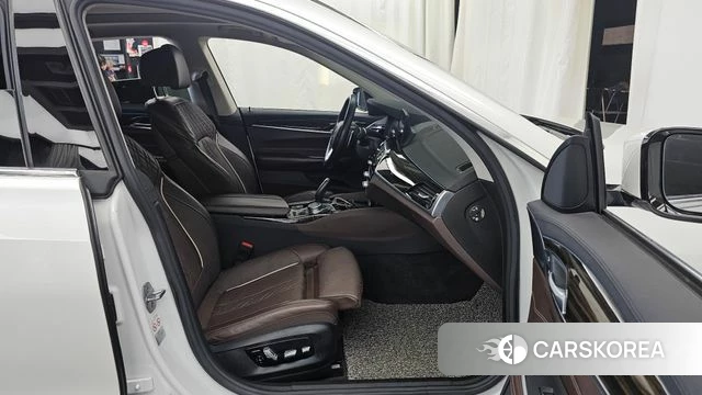 BMW 6 Series GT (G32) 2019 Белый из Кореи, фото 2