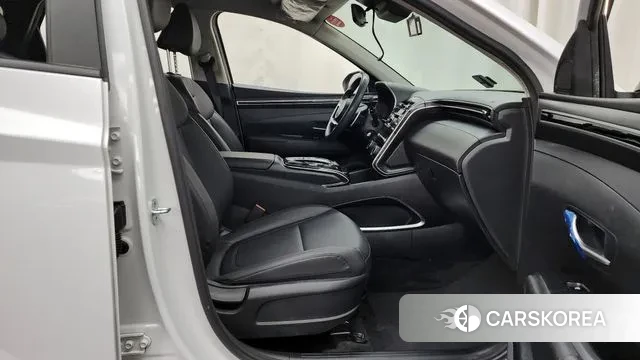 Hyundai Tucson (NX4) 2021 Белый из Кореи, фото 2