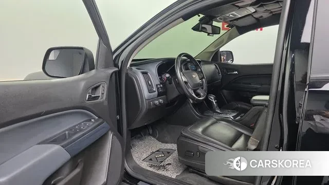 Chevrolet (GM Daewoo) Real New Colorado 2022 Черный из Кореи, фото 2