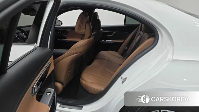 Mercedes-Benz E-Class W214 2025 Белый из Кореи, фото 2