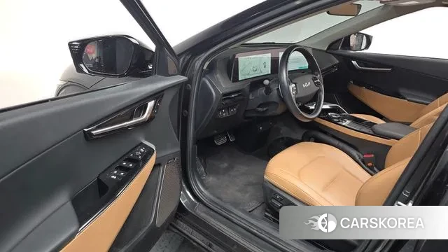 Kia EV6 2022 Серый из Кореи, фото 2