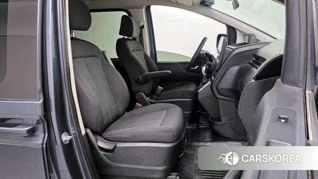 Hyundai Staria 2022 Серый из Кореи, фото 2