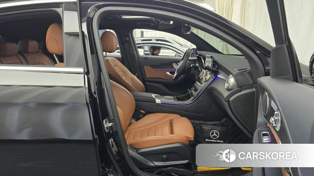 Mercedes-Benz GLC-Class X253 2023 Черный из Кореи, фото 2