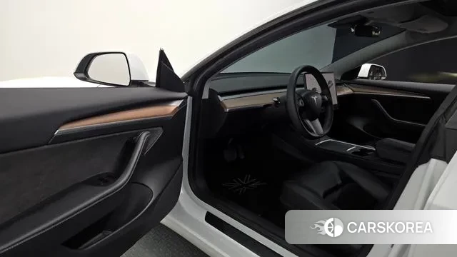 Tesla Model 3 2021 Белый из Кореи, фото 2