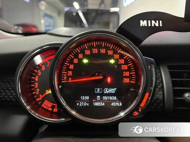 Mini Cooper S 2018 Белый из Кореи, фото 2